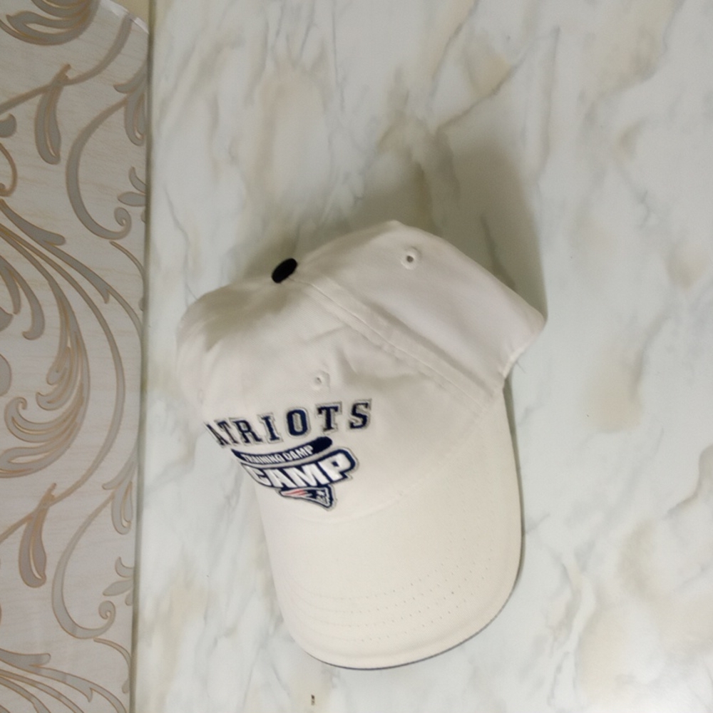 Baseball hat - Picture 2 of 3